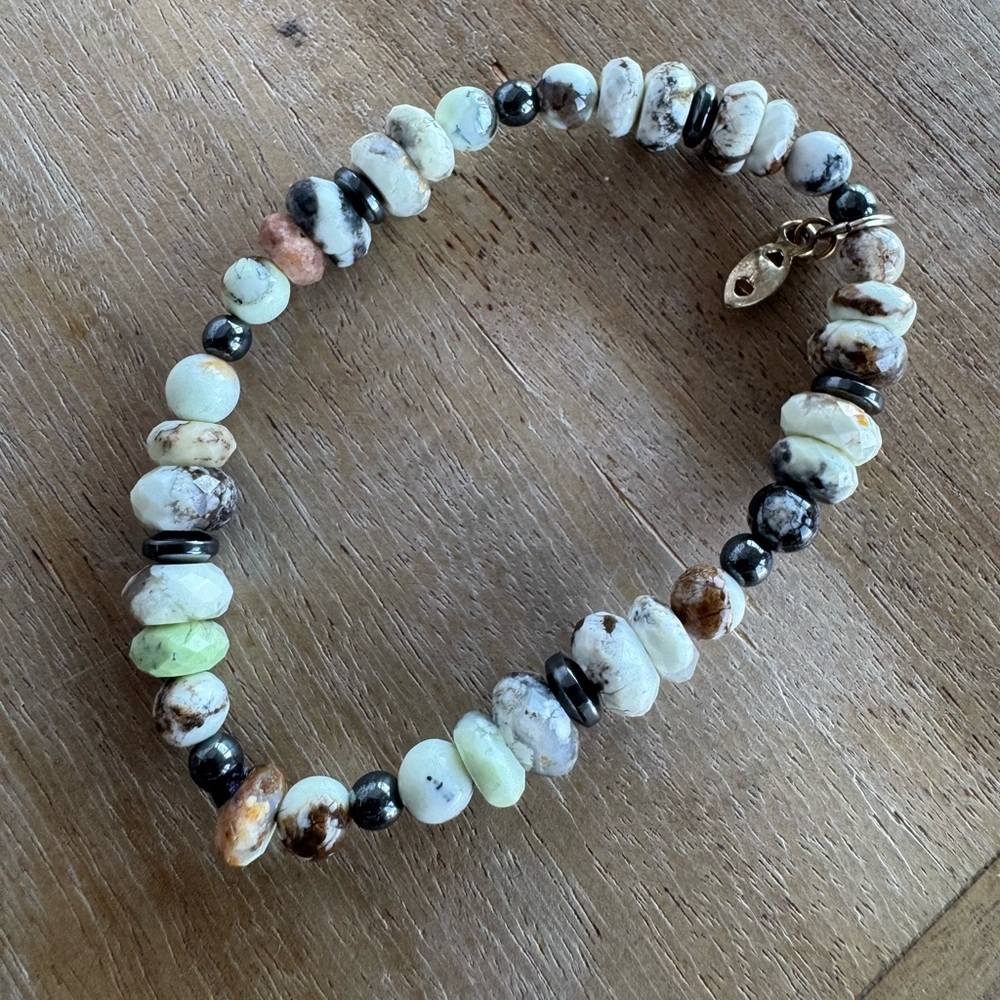 Beaded Bracelet Earthy Tones - Picture 4 of 4